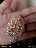 Private Label Brooch for Women Beautiful Shawl Sweater Clip