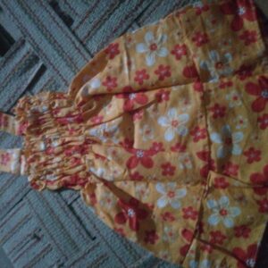 Private Label Girls Yellow Colour Priented Cotton Frocks Free Size