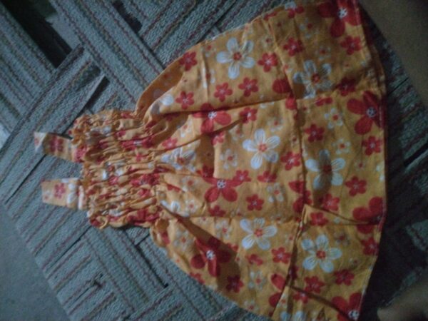 Private Label Girls Yellow Colour Priented Cotton Frocks Free Size