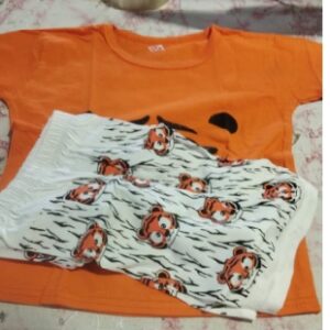 Private Label BABY CLOTH Stylish Baby T Shirt And Pant Combo sets 24