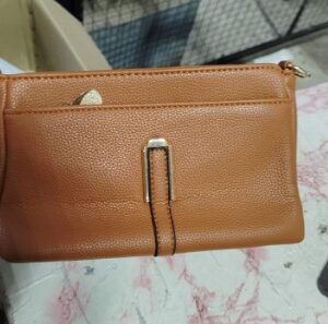 Private lable Crossbody Structured Sling Bag Stylish PU Leather Shoulder Purse with Strap for Daily and Travel Use