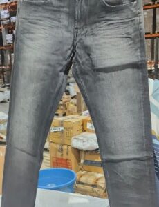 Yazzle Straight Fit Jet black colour size 30