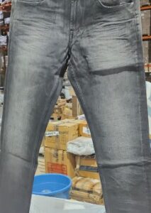 Yazzle Straight Fit Jet black colour size 32