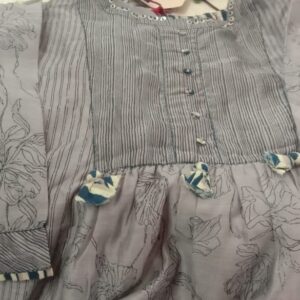 Lakshita Grey Floral Printed Yoke Design Kurti For Women Size Xl