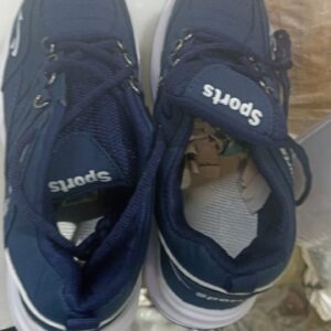Men shoes blue colour size 6