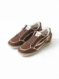 Gully Labs Women Baaz Indrani Sneakers Size 43