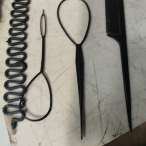 Hair Styling Kit Topsy Tail Hair Pull Dish Needle Bun 4 Pcs