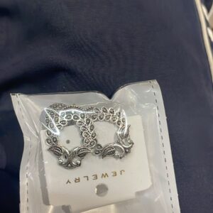 Women Wearing Silver Colour 1Pcs