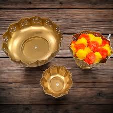 1 Set 3 Pcs Decorative Lotus Design Gold Polish Urli Bowl