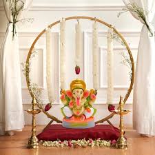 Golden Round Metal Backdrop Stand Size 28X25