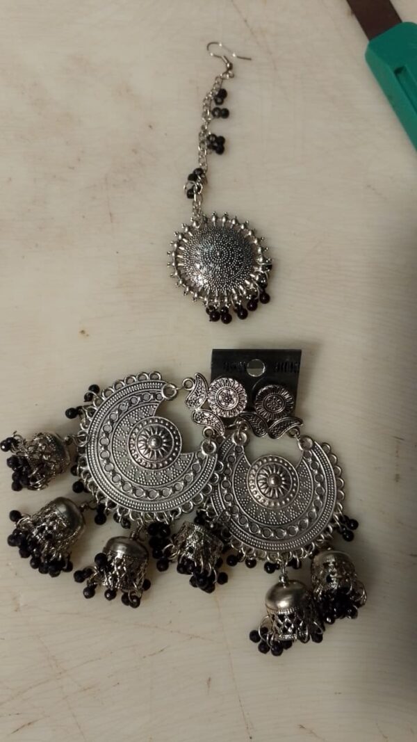 Silver Plated And Black Moti Earring And Tikka Set For Women