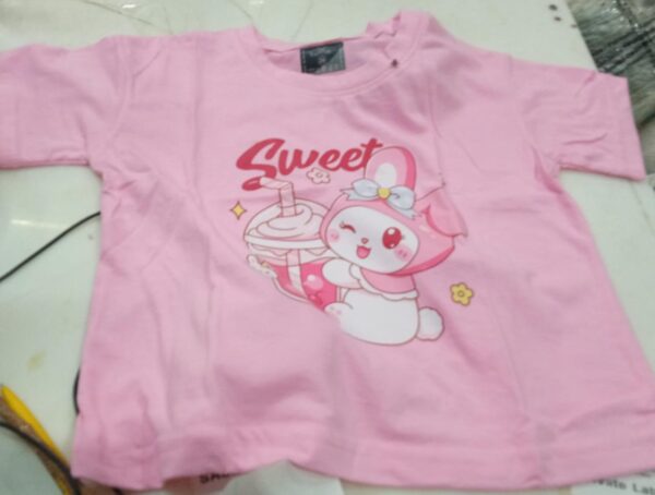 Survim Pink Printed Girls Crop Top Size 26