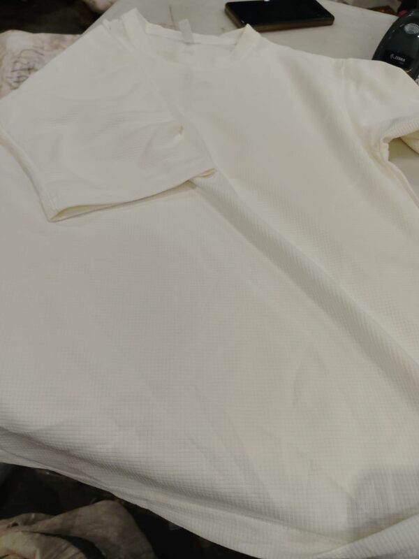 White Colour T Shirt For Men Size L