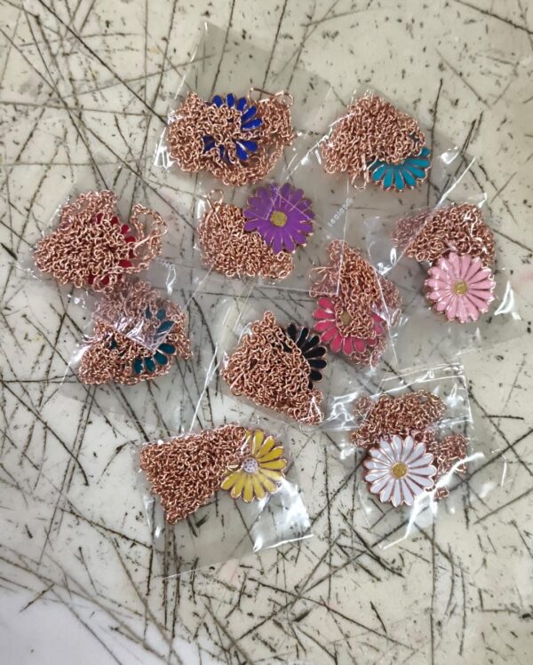 Pack Of 10 Set Of Pendant Chains With Stud Earrings