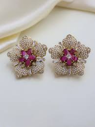 Mr Jewels Gul Naz Pearl Luxurious Floral Clip Studs Earrings