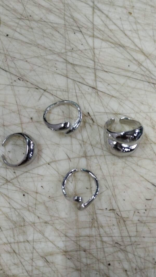 Women Set Of 4 Adjustable Finger Ring For Women