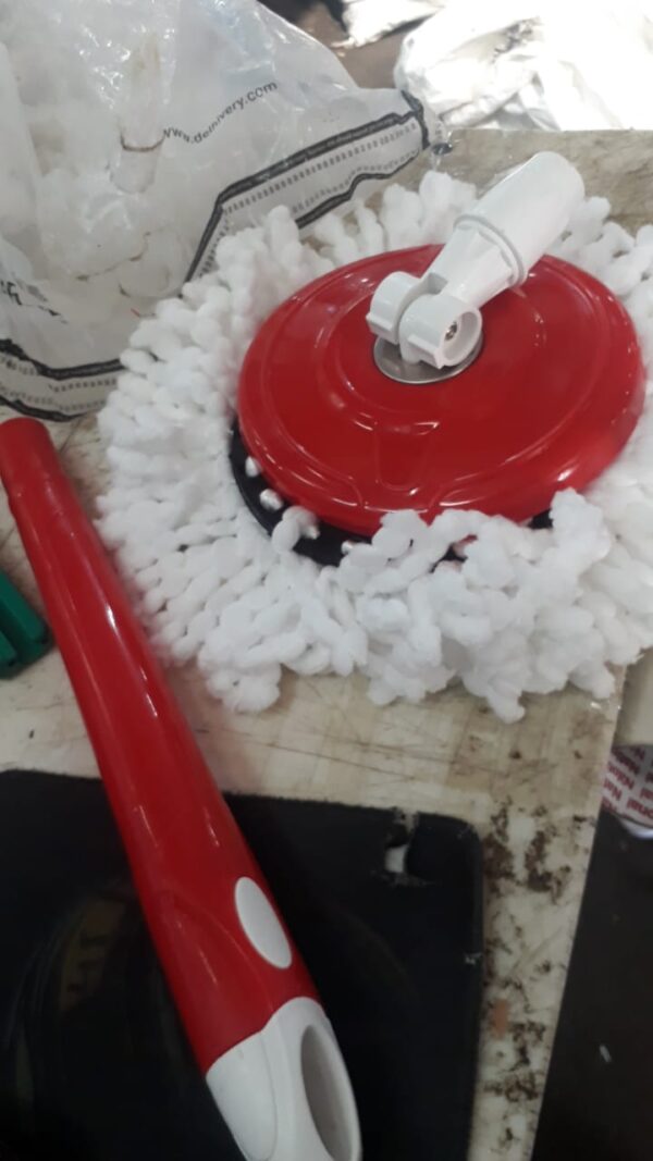 Genuine Quality Mop Stick With 1 Pcs Microfiber Refill Wet Dry Mop