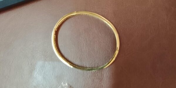 Owal Size Golden Plated Women S Bracelet
