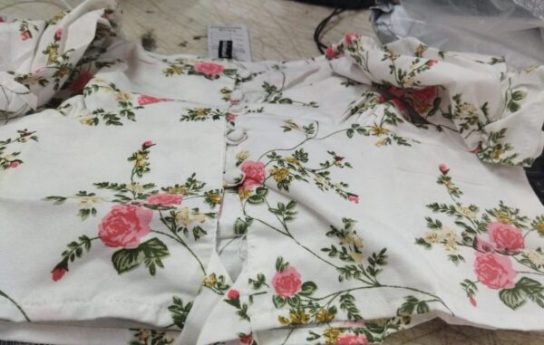 White Color Flower Printed Women Top Size M