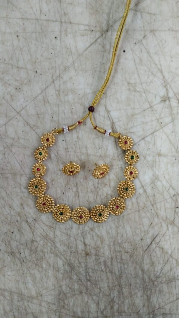 Antique Gold Floral Necklace Set With Earrings