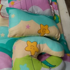 Multicolor Newborn Baby Bedding Mattress Gadda Set With 3 Pillows