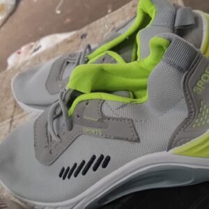 Mens Sports Shoes Grey Size 6