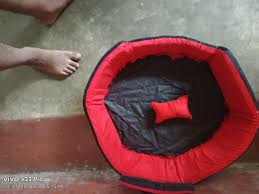 Furry Land Medium Size Dog Bed Red Black 1Pc