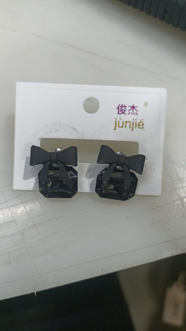 Women Earrings Black Colour