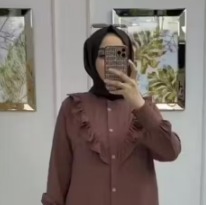 Pretty Glamorous Women Top Full Sleeves Size M