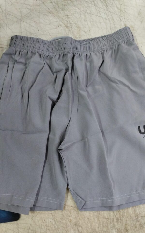 Men Shorts Color Grey Size L