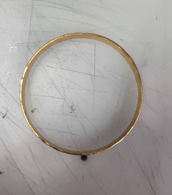 Women Golden Colour Stylish Bangle Size 2Point4