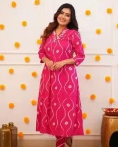 Tashvi Women Pink Printed Colour Rani Kurtis Sets Size M