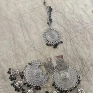 Silver Black Pearl Earrings And Maang Tikka For Women