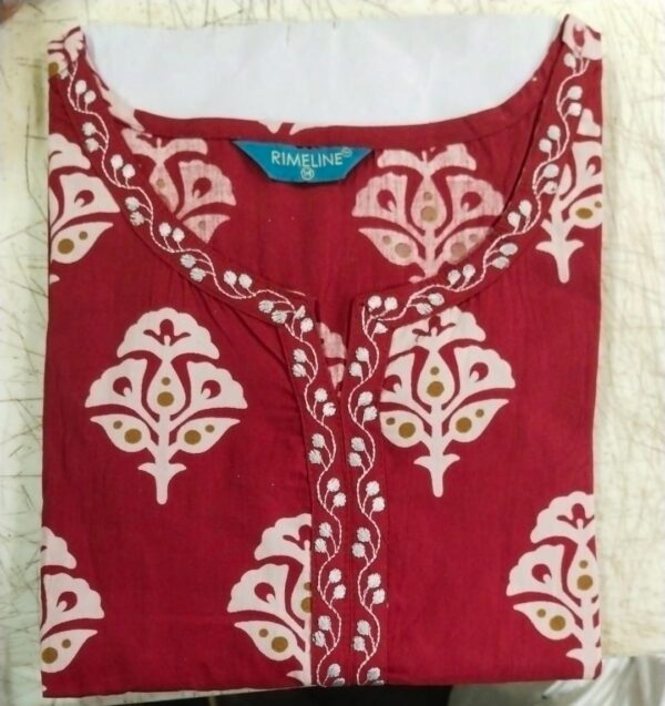 Women Red Printed Colour Long Kurti Size M