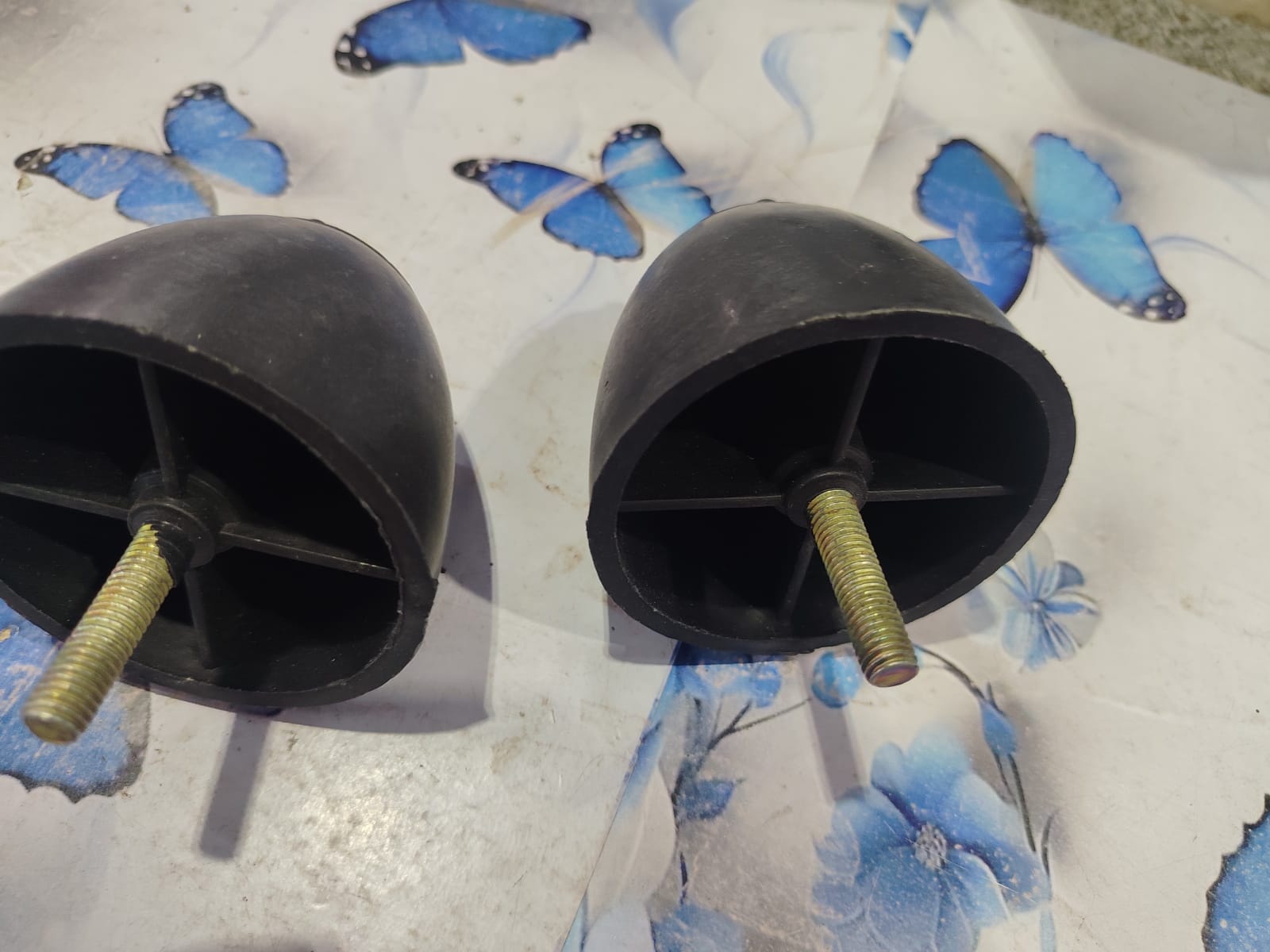 Private Label uniquella 3 Inch Legs 2 Pcs Plastic Sofa Legs Round Couch Legs 2 Pcs M8 Hanger Bolts Sofa Legs Furniture Parts Plastic