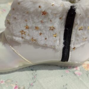 Private Label Girls White Colour Led Light Boots 4 No Size