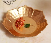 Private Label Metal Beautiful Handcrafted Lotus Urli Bowl