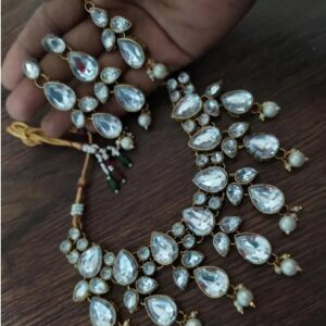 Private Label Jewels Kafe Brass Gold plated Gold White Jewel Set Pack of 1