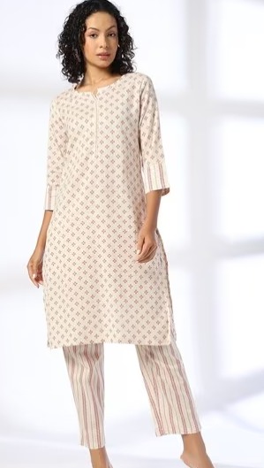 AVAASA Women Floral Print Straight Kurta and Pants Colour OffWhite Size XS