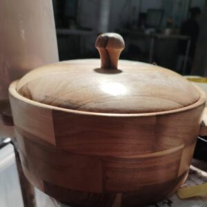 Wooden Hot Pot Casserole Dish With Lid