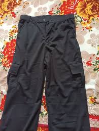 D Shahi EnterprisesWomen Straight Fit HighRise Easy Wash Cargo Trousers Pant 4 Pocket Black Colour Size 2
