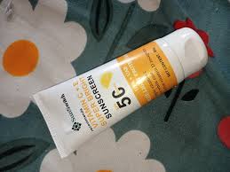 Sunscreen Spf 50 Pa Plus Plus Plus Vitamin C Plus E Super Bright Sunscreen 60 G