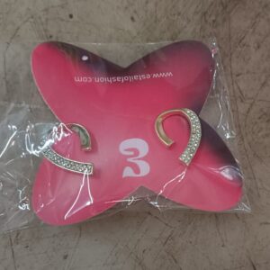 Estailo Perfects Cross Bling Minimal Earrings