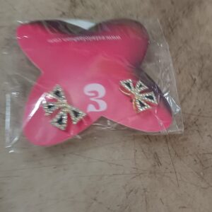 Estailo Perfects Cross Bling Minimal Earrings