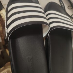 Walkmate Black And White Flip Flops For Men Size 8