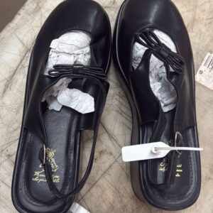 Women Slipper Black Color Size 37