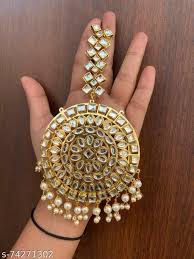 Allure Chunky Maangtika Golden