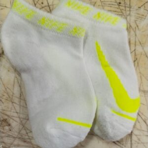 Nike Kids White And Perot Colour Socks Size 5 To 7 Yrs