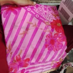 Women Floral Printed Pink Color Saree