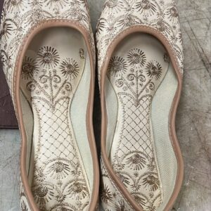 Women Golden Punjabi Jutti Size 9